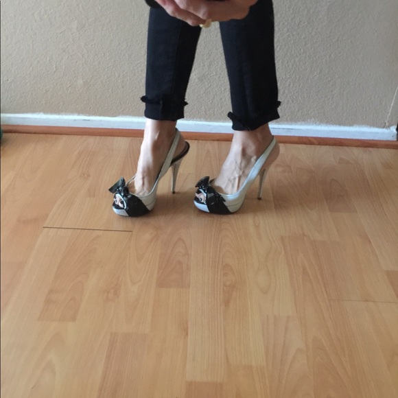 miu miu black and white bow heels - Picture 8 of 12